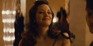 Certains qualifieront ce moment comme la pire scène de mort enregistrée. Marion Cotillard Isn T A Fan Of Her Bat Death But These 6 On Screen Deaths Are Much Worse Geeks