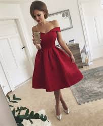 Short V Neck Off The Shoulder Bridesmaid Dresses Knee Length Cocktail Dresses Knee Length Prom Dress Red Homecoming Dresses Short Red Prom Dresses