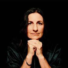 Damien Lane's Instagram, Twitter & Facebook