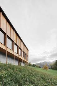 Bernardo bader architekten is involved in the following projects klostergasse studio, added by bernardo bader architekten ski lodge wolf, added by bernardo bader architekten and 3 more. Archetypus Haus Sturcher Wald Von Bernardo Bader I Vorarlberg Waldhaus Architekturfotografie Architekt