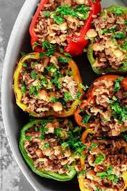 Stuffed Bell Pepper Recipe With Rice Spiced Beef Chickpeas Mediterranean Diet Recipes Mediterranean Recipes Peppers Recipes