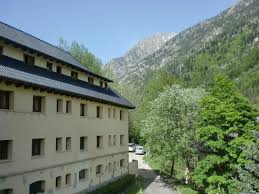 Hotel manantial features and services. Pirineu Fotografia De Hotel Manantial Caldes De Boi Tripadvisor