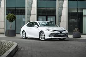 Learn about the 2021 toyota camry with truecar expert reviews. Ta Hybryda Potrafi Wyleczyc Z Diesla Toyota Camry 2 5 Hybrid 218 Km E Cvt Executive Vip Test Wideo Super Express Wiadomosci Polityka Sport