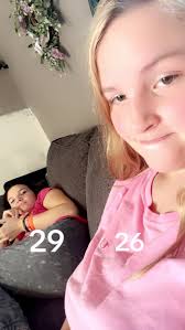 alyvia. (@alyvia_brown)