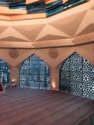 Mimar sinan'ın kalfalık devri eseri olarak nitelendirilen süleymaniye camii, medreseler, kütüphane, hastane, sıbyan mektebi, hamam, imaret, hazire ve dükkânlardan oluşan süleymaniye külliyesi'nin bir parçası olarak inşa edilmiştir. Mosquesty On Twitter Marmara Universitesi Ilahiyat Fakultesi Camii Altunizade