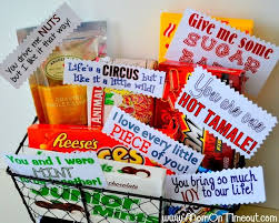 Wonderful Gift Idea For Hubby Bday Valentine S Day Gift Baskets Gift Baskets For Him Valentine Gifts