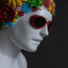 One of the world's leading realist figurative sculptors