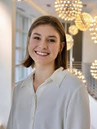 Abby Dobbs's Instagram, Twitter & Facebook