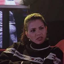 Baju sejuk Tommy yang Cordelia pakai dalam Buffy (atau sekurang-kurangnya  yang hampir sama) : r/findfashion