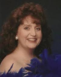 Annette Thompson's Instagram, Twitter & Facebook