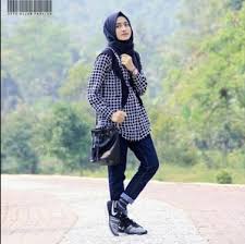 Baju setelan muslim original murah opple 2in1 pakaian wanita hijab modern atasan bawahan muslim grosir pakaian dewasa bandung murah new arrival trendy. Inspirasi 35 Kemeja Kotak Wanita Hijab