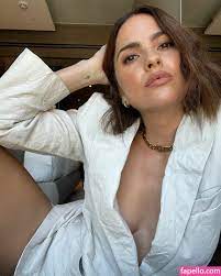 Shelley Hennig / shelleyhennig Nude Leaked Photo #8 - Fapello