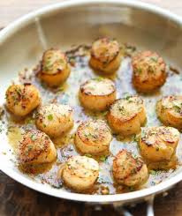 La Meilleure Recette De Petoncles Grilles Au Beurre A L Ail Et Citron Au Monde Recipe Spring Recipes Dinner Scallop Recipes Food