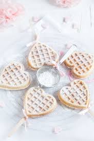 Herzwaffeln Am Stiel Lisbeths Rezept Waffel Am Stiel Sussigkeiten Waffeln