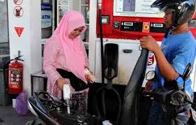 Dan tentunya ditunjukkan langsung oleh operator yang bertugas pada hari itu. Infopublik Sertifikasi Perlu Dimiliki Operator Spbu
