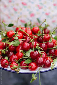 Epingle Par Nicole Brunner Sur Le Temps Des Cerises Fruits Et Legumes Cerise Fruits D Automne