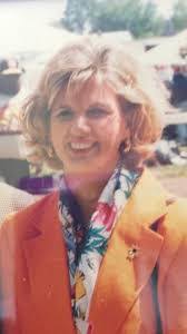 Julia Oughton's Instagram, Twitter & Facebook