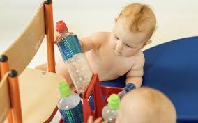 Spiel und bewegung mit babys Bewegt Lernen Pekip Prager Eltern Kind Programm