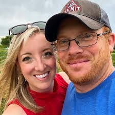 Karla Bowden's Instagram, Twitter & Facebook