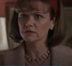 Gillian Barber in Sliders. She played First Minister Dreylock in 4 episodes  of SG1.