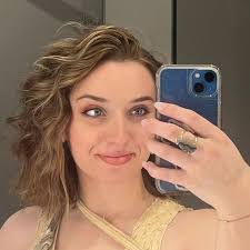 Ashley Weinstein's Instagram, Twitter & Facebook