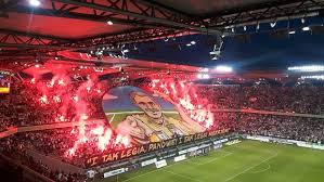 The league was operated by the ekstraklasa sa. Kibice Legii Warszawa Zakpili Z Kontrowersji W Meczu Z Lechia Gdansk Tak Wygladala Ich Oprawa Pilka Nozna Sport Pl