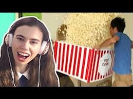 Popularmmos Pat And Jen Reacting To Magic Tricks Greatest Magic Tricks Food Stuff Magic Maxeat Http Howto Hifo Cool Magic Tricks Magic Tricks Popularmmos