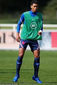 Jude bellingham bio, family, and parents. Borussia Dortmund S 25m Man Jude Bellingham Looks The Part In England S Under 21 Squad Aktuelle Boulevard Nachrichten Und Fotogalerien Zu Stars Sternchen