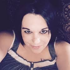 Amanda Maines's Instagram, Twitter & Facebook