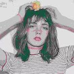 Edwina Holt's Instagram, Twitter & Facebook