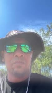 Rey Carranza's Instagram, Twitter & Facebook