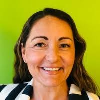 Amanda Piper's Instagram, Twitter & Facebook