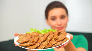 Салат с печенью и луком рецепт • Видео подборка на TheRecepts.com