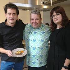 Chicote tiene un programa llamado pesadilla en la cocina con el cual ayuda y brinda consejos muy útiles a las personas para mejorar su restaurante en crisis. Diabetes Tipo 2 Dieta Recomendada Ejercicio Y Mucho Mas