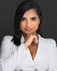 Vanessa Molina's Instagram, Twitter & Facebook