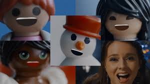 Une famille (re)confinée use de créativité pour raviver l'esprit de fête du  Père Noël avec la chanson et le clip Christmas Harmony