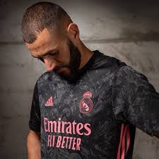 The blancos have favoured a bold yet simple which is intended to highlight what makes real real's home jersey features spring pink accents with this subtle graphic and vivid contrast referencing the contemporary art culture of the. Real Madrid Third Jersey For 2020 21 Season Connected To Roots Of The City To Inspire The Team To Further Glory