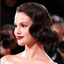 Sabrina Carpenter Just Debuted Her Shortest Hair Ever