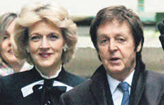 Upset over divorce deal, Heather dunks Sir Paul's lawyer