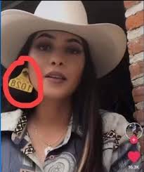 Cómo se llama la mujer que no es celosa ni tóxica, no revisa el celular y  te deja salir con tus amigos?