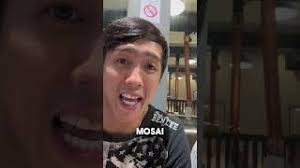 Motorcycle, in Thai they say it MOSAI!