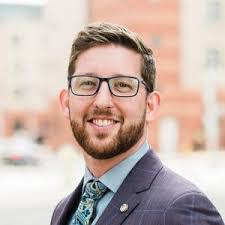 Edward Conroy's Instagram, Twitter & Facebook