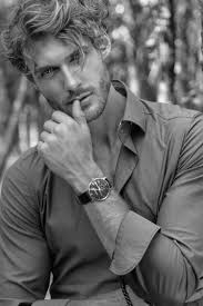 mark becher modelagentur munchen hamburg most wanted models influencer agentur male models photography poses for men poses for men fashion models men