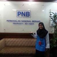 Menara tun razak merupakan pejabat pencakar langit 35 tingkat terletak di sepanjang jalan raja laut di kuala lumpur, malaysia, dekat dengan ibu pejabat dewan bandaraya kuala lumpur. Level 24 Menara Pnb Jalan Tun Razak Building