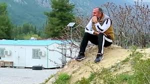 He was living in the united kingdom after being exiled from iran during the 1980s. Migrant Crisis Hundreds Evicted From Emergency Gran Canaria Camp Bbc News