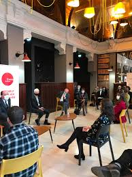 Je suis etudiante en 2me annee, et je faisais ca peu apres le commencement de mes etudes et l'arrivee a nouvelle ville; Le Premier Ministre Jean Castex A L Ecoute Des Etudiants Strasbourgeois Universite De Strasbourg