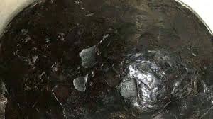 Hajar aswad adalah simbol kekuatan yang didatangkan dari surga. Batu Hajar Aswad Dulunya Turun Dari Surga Lebih Putih Dari Susu Kini Hitam Legam Karena Ini Pos Belitung