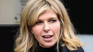 Tv moderatorin tatjana geßler, stuttgart. Moderatorin Kate Garraway Ehemann Derek Kampft Seit Einem Jahr Gegen Corona Seine Beine Sind Wie Stocke Bunte De