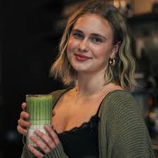 Employee highlight!✨ Sydni started here at Third Culture three months ago.  She runs our social media, and is a shift lead who helps with inventory and  wholesale orders. Sydni loves to dance,