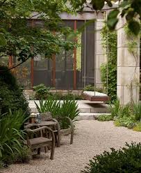Garden Design Magazine On Instagram Looking For Us We Ll Be Here City Vibe Meets Midwest Charm In Modern Landscape Design Garden Design Landscape Design